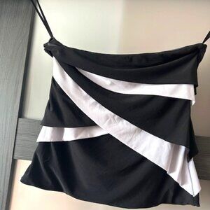 Strapless Black and white top with side zipper